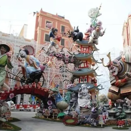 Park Loft. Ruzzafa. Appartement *